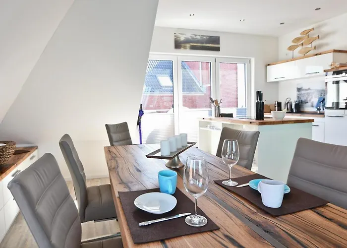 Dock Zwo Palais Garteneck *